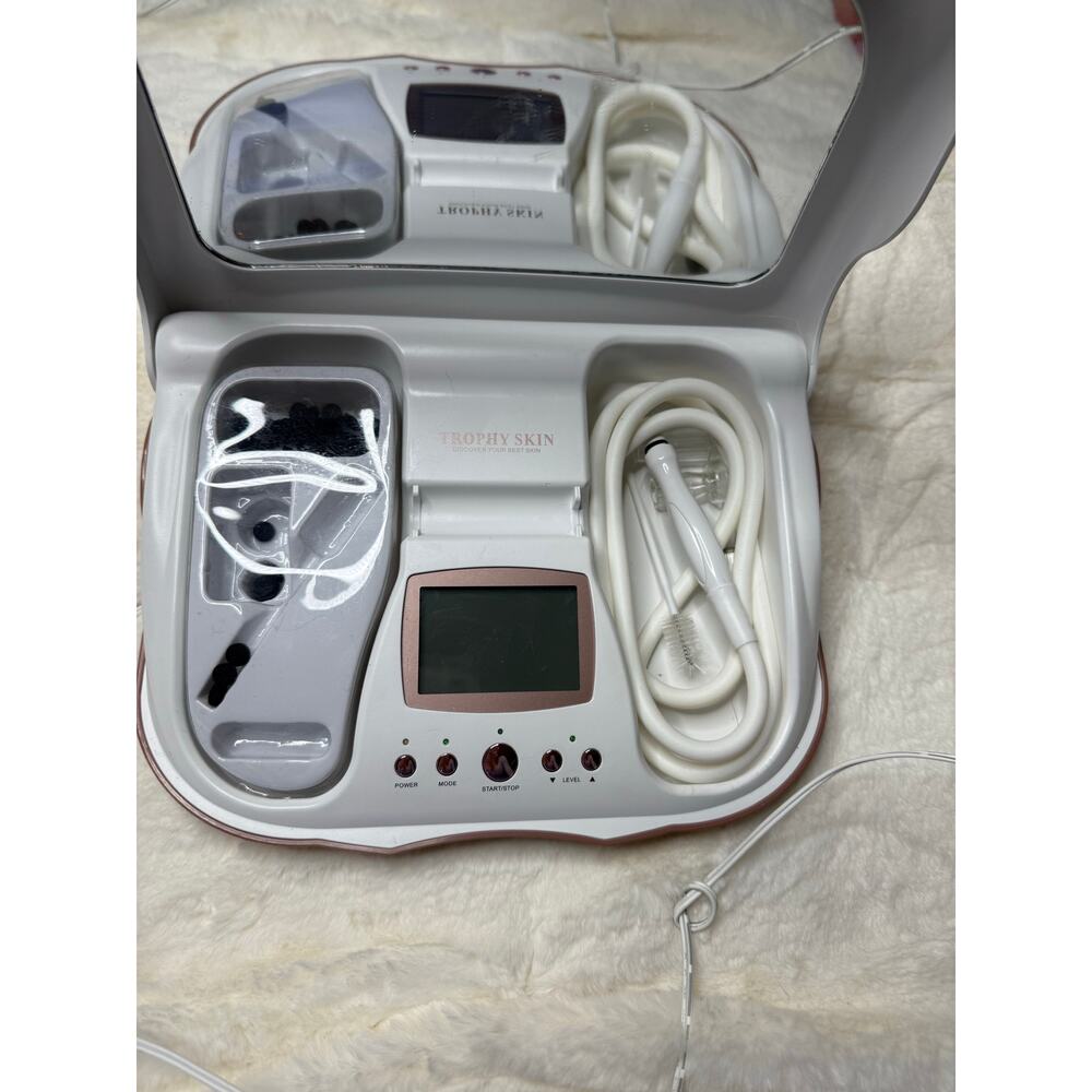 Trophy Skin MicrodermMD Home Microdermabrasion Machine w/ Tips & Accessories